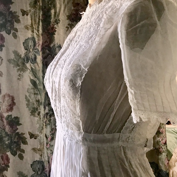 White on white cotton w/fancy lace Victorian dress XLNT cond.very Downton - Picture 3 of 13